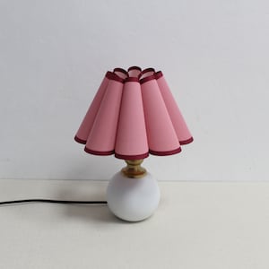 Handmade Scallop Pink Fabric Table Lamp: Ceramic Base Home Decor