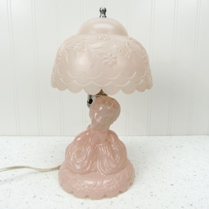 Vintage Boudoir Lamp pink Satin Depression glass dancing Lady bedside